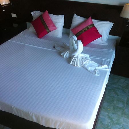 Feng Shui House Hotel Patong Ngoại thất bức ảnh
