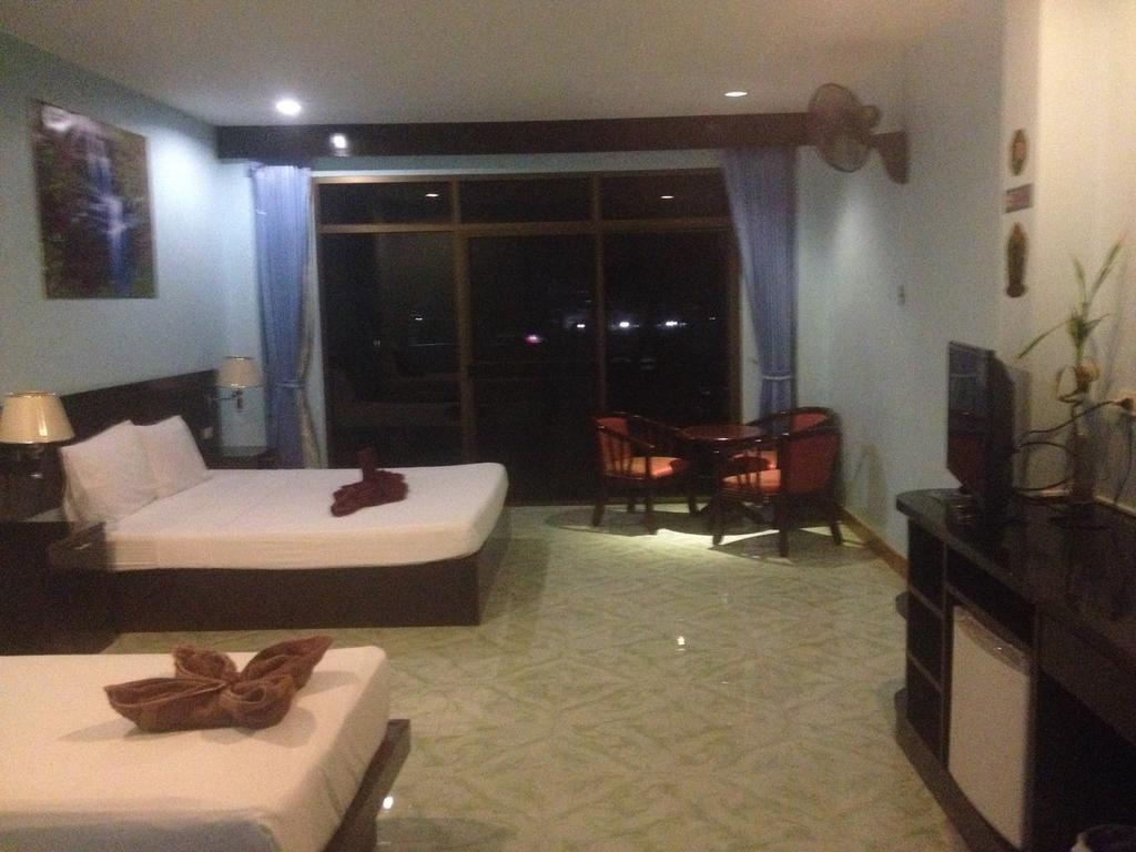 Feng Shui House Hotel Patong Ngoại thất bức ảnh