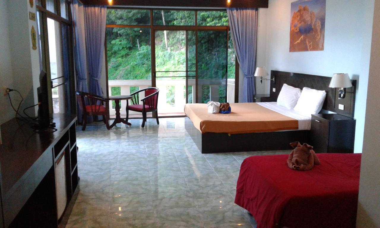 Feng Shui House Hotel Patong Ngoại thất bức ảnh