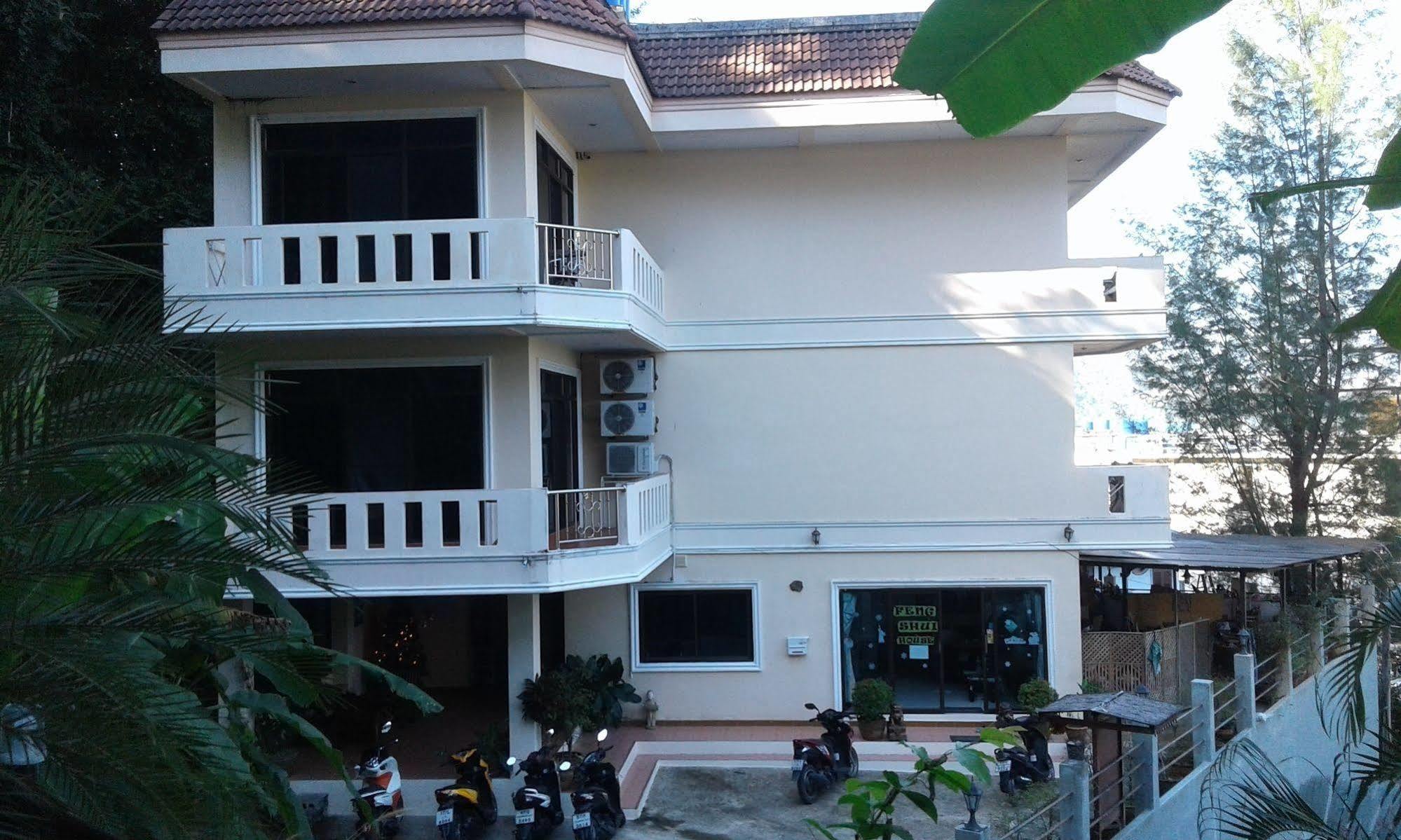 Feng Shui House Hotel Patong Ngoại thất bức ảnh