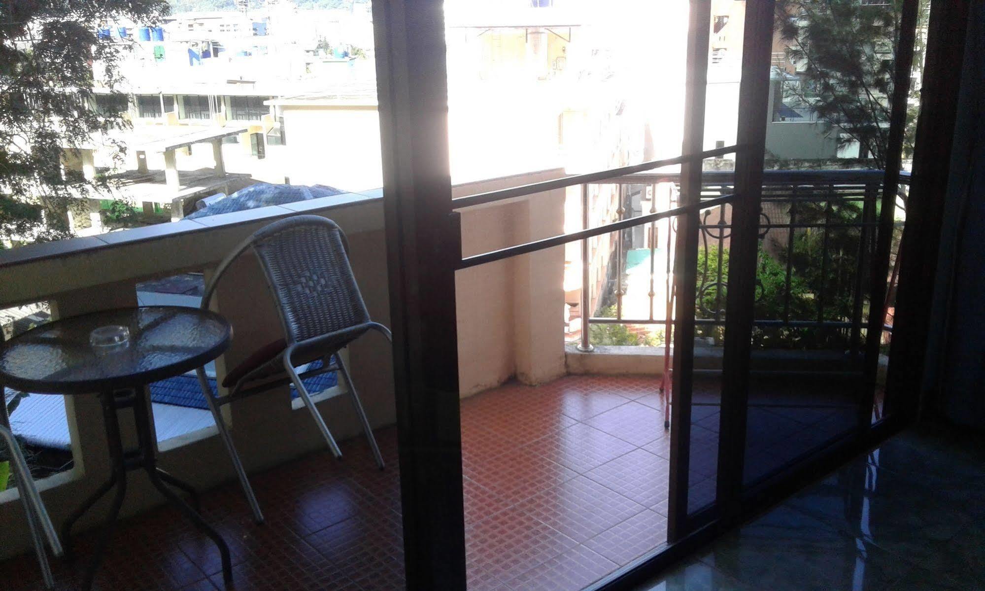 Feng Shui House Hotel Patong Ngoại thất bức ảnh